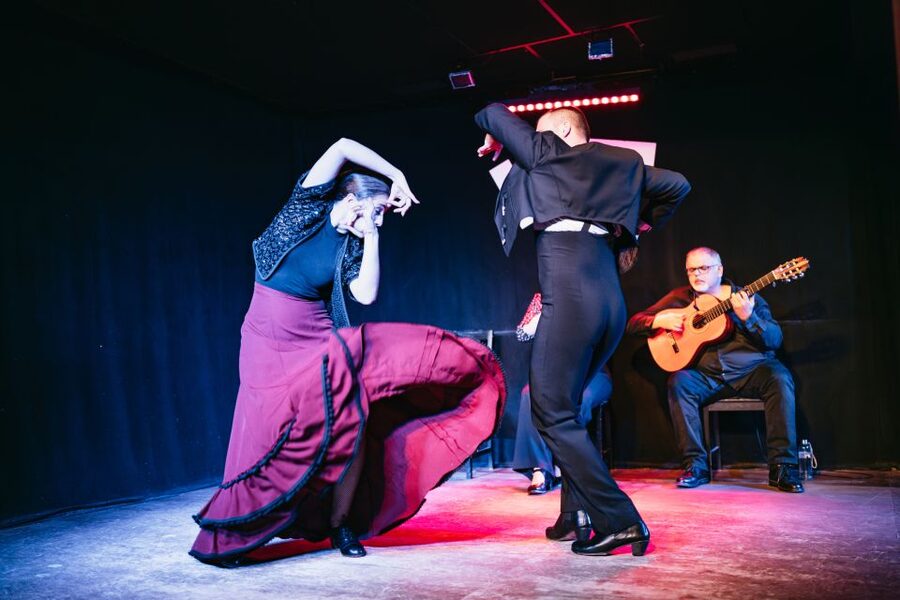 Madrid: Flamenco Show at Tablao "Las Tablas" with Drink - Included drink: wine or sangria, and why it helps the evening
