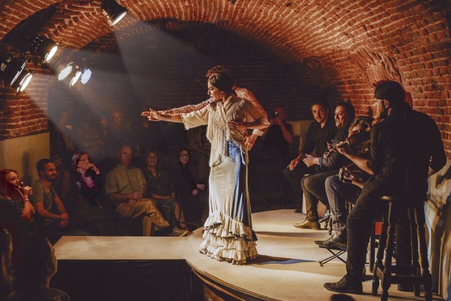 Madrid: Flamenco Show Entry Ticket with Drink & Artist Talk - Seating is close, so pack comfort like it is part of the ticket