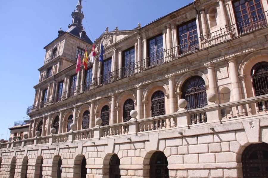 Madrid: Full-Day Guided Tour of Toledo with Cathedral Visit - Primada Cathedral: why the timing matters (and what to look for)
