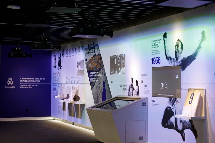 Madrid: Guided Tour of Bernabéu Stadium - Benches and dressing rooms: where it starts to feel like matchday