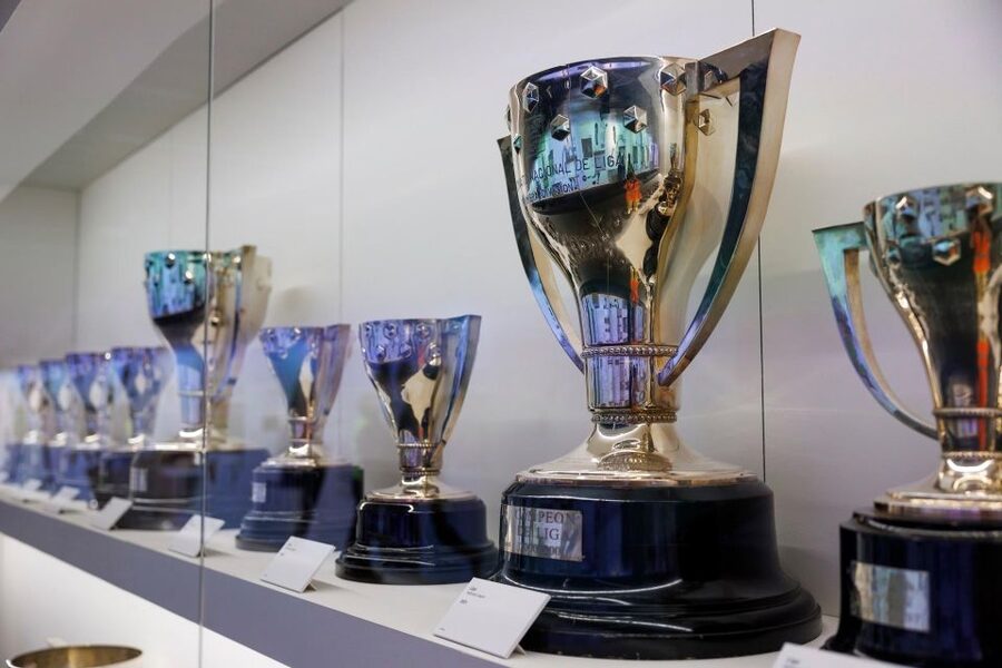 Madrid: Guided Tour of Bernabéu Stadium - The guide makes or breaks it, so choose your style of tour