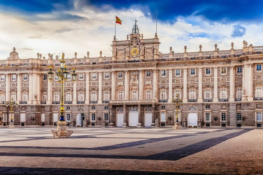 Madrid: Guided Tour of the Royal Palace with Fast Access - Fast access and skipping the ticket line: real value, real limits