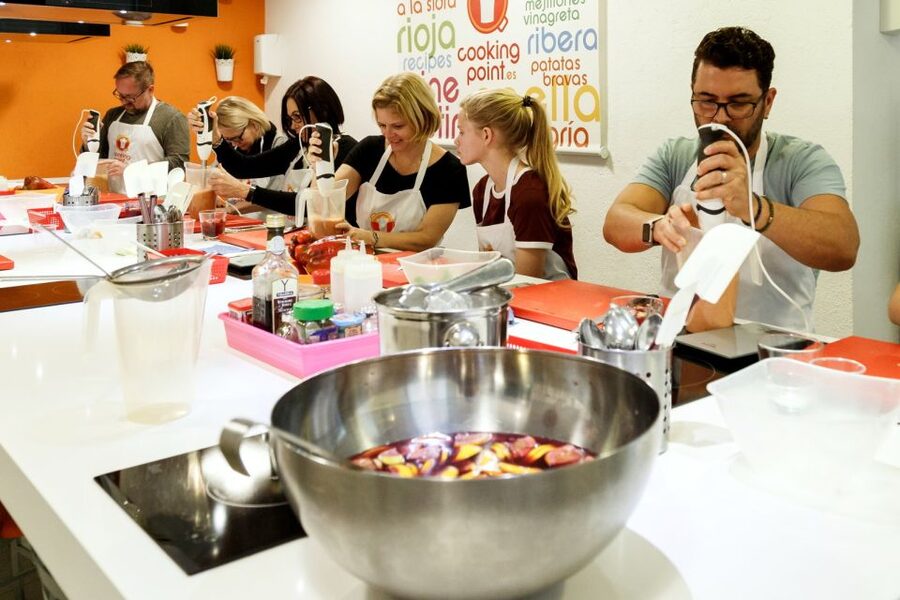 Madrid: Half-Day Spanish Cooking Class - Paella morning or tapas evening, picking your Madrid mood