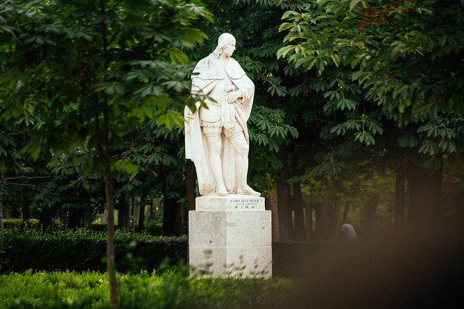 Madrid Highlights and Hidden Gems Private Tour with a Guide - Value and Price: Is $127.03 Per Person a Smart Deal?