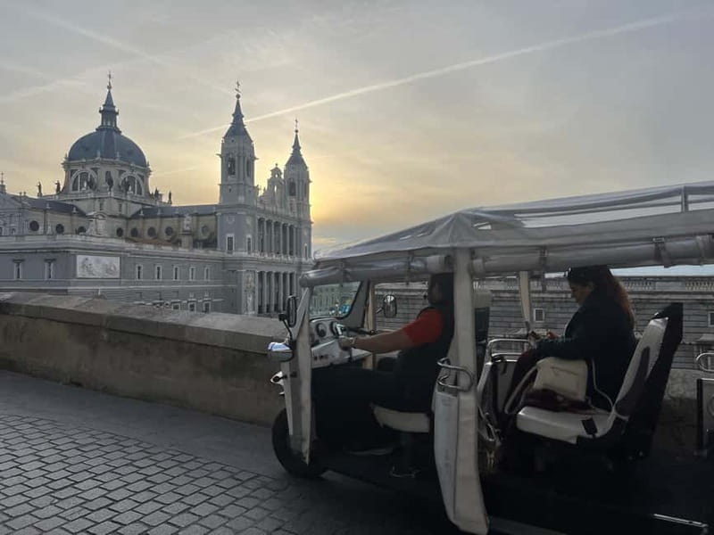 Madrid: Highlights City Tour by Electric Tuk Tuk - Key highlights that matter on the ground