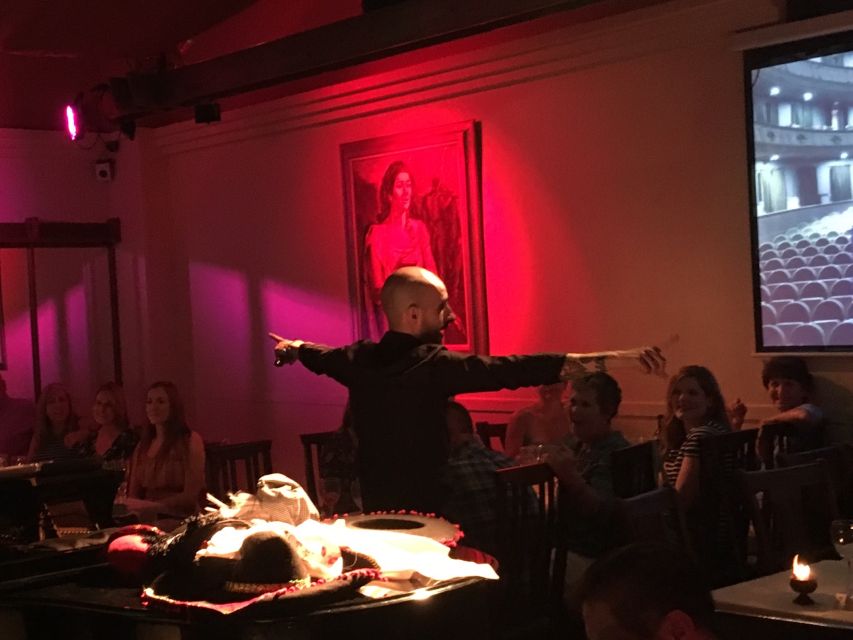 Madrid: Opera and Zarzuela Show and Dinner - The 3-hour flow: overture to toast, act by act