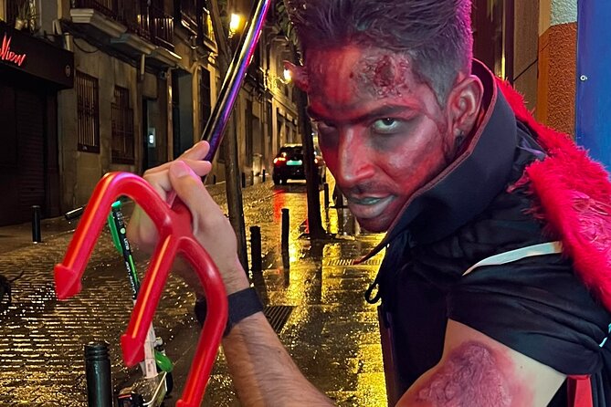 Madrid Oscuro: Torture, Ghosts, Crimes and Legends - Walking Madrid Through Torture, Ghosts, Crimes, and Legends