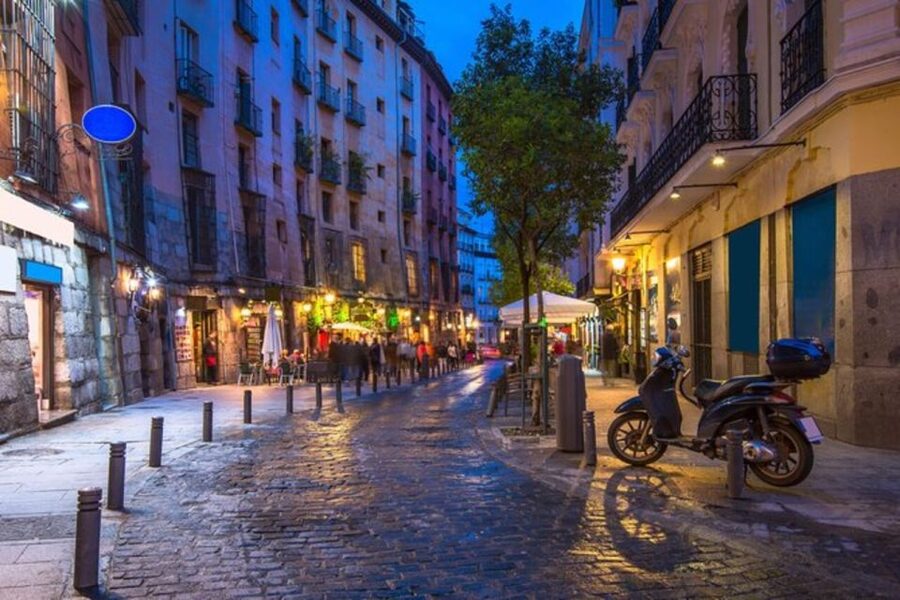 Madrid: Panoramic Open-Top Bus Day or Night Tour with Guide - Key Points to Know Before You Ride