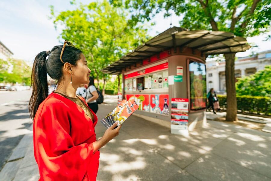 Madrid: Panoramic Route City Tour - The Included Walking Tour at 10:45: How It Links the Bus to Real Streets