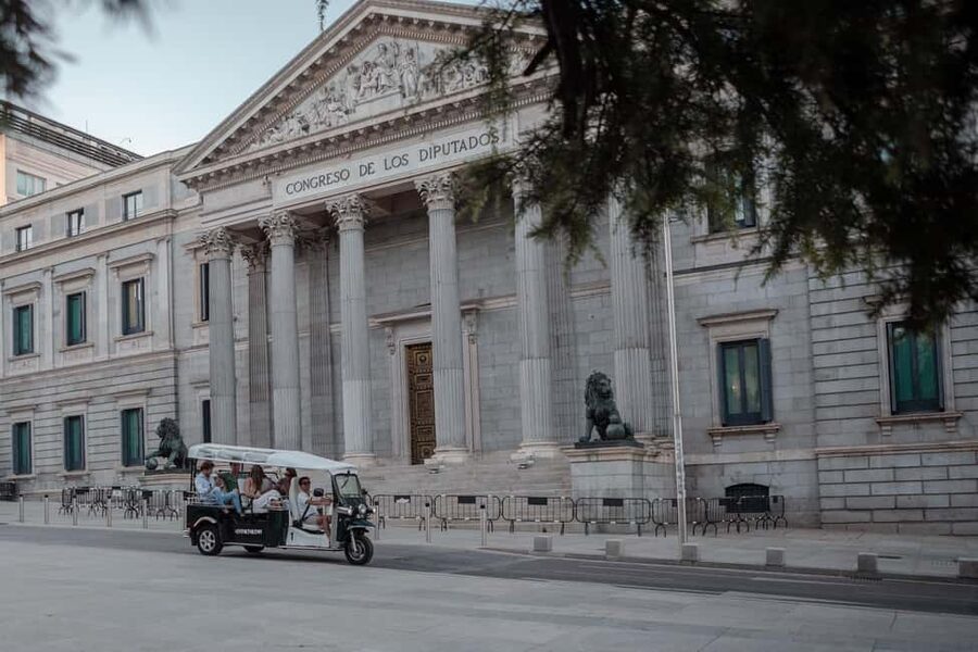 Madrid: Private City Tour by Eco Tuk Tuk - Why an electric eco tuk tuk is the smart way to start Madrid