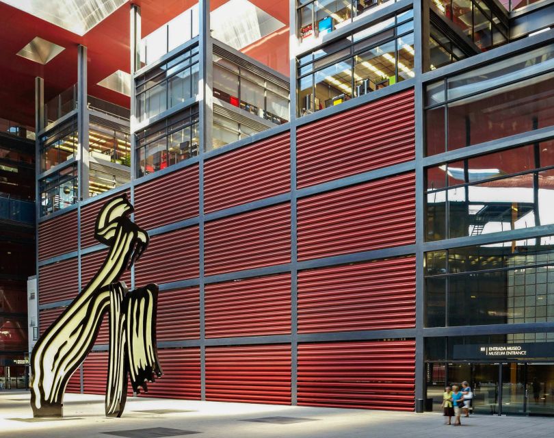 Madrid: Reina Sofía Museum Entrance Ticket - The Guernica moment, how to actually see it