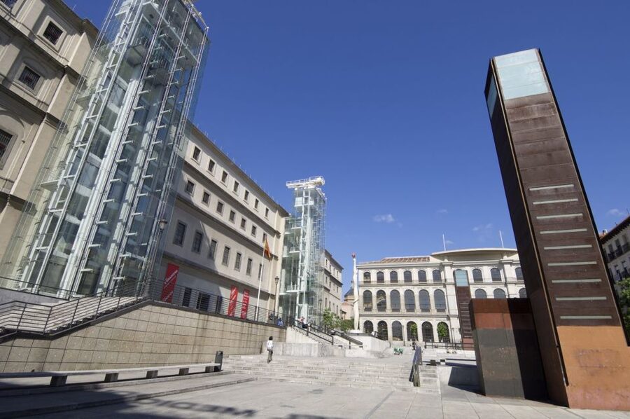 Madrid: Reina Sofía Museum Guided Tour - The museum building: hospital bones and vaulted drama