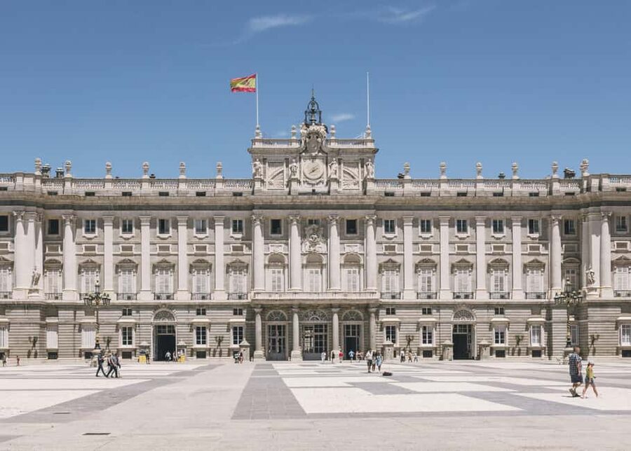 Madrid: Royal Palace Entry with Audio Guide - Art rooms: paintings, sculpture, and woven works that fit the setting