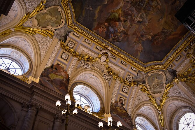 Madrid: Royal Palace Guided Tour with Skip the Line Ticket - Guide lineup: what to look for (and why Enrique keeps showing up)