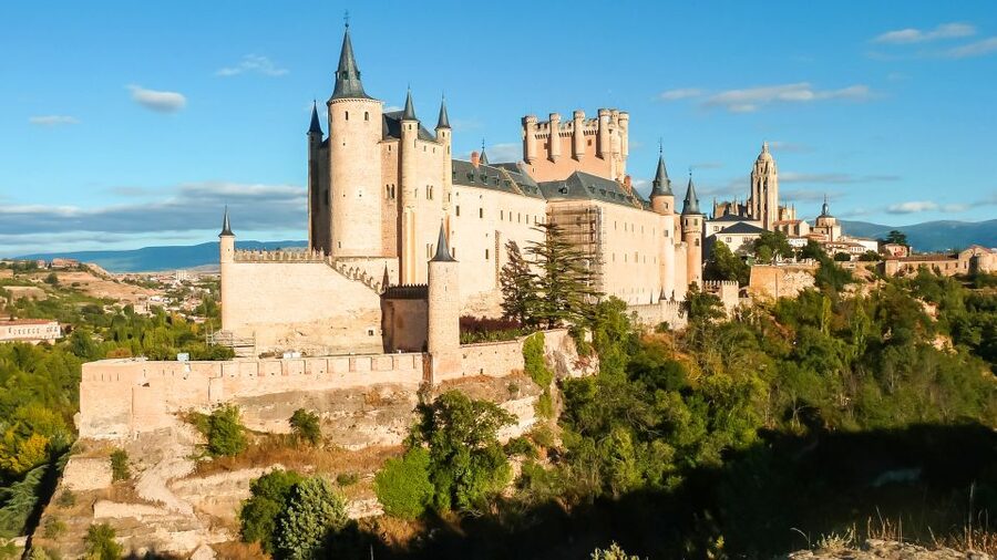 Madrid: Segovia and Toledo Tour, Alcazar, and Cathedral - Weather and comfort tips that save your day