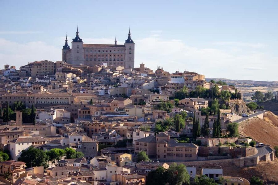 Madrid: Segovia, Ávila & Toledo Day Trip with Optional Lunch - The long coach ride to Segovia, and why it feels worth it