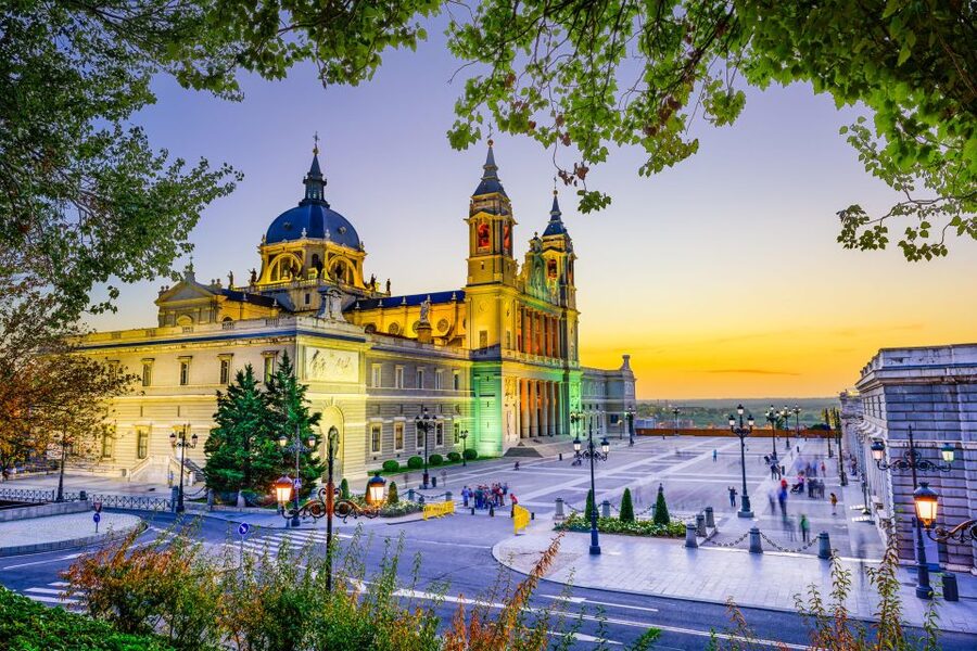 Madrid: Small-Group Royal Palace Guided Tour (Up to 8) - 6 key reasons this Royal Palace tour works so well