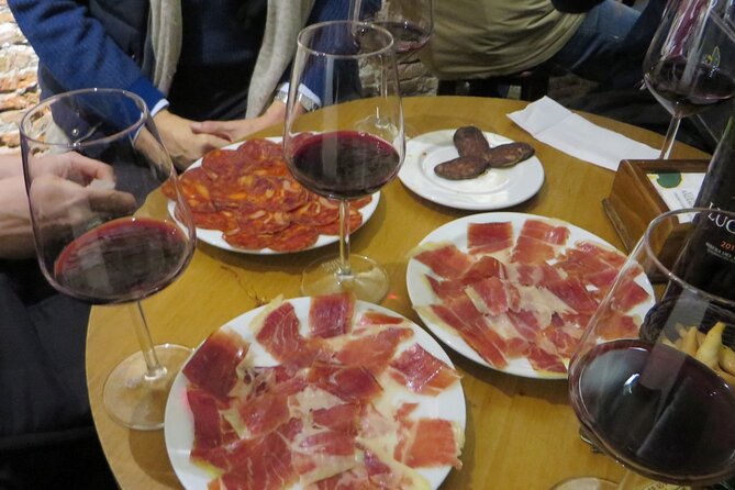 Madrid Small Group Tapas Tour at 4 Venues -Lunch or Dinner - Group Size, Guide Style, and How the Tour Feels in Real Life