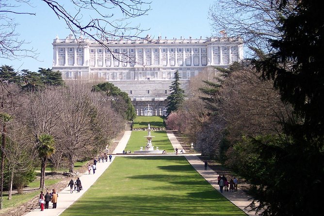 Madrid: The Spanish Inquisition Walking Tour - A 2-hour evening walk that turns central Madrid into a lesson