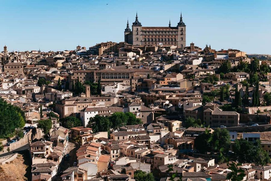 Madrid: Toledo & Segovia Tour w/ Cathedral, Alcazar & Lunch - Who should book this Toledo and Segovia day trip