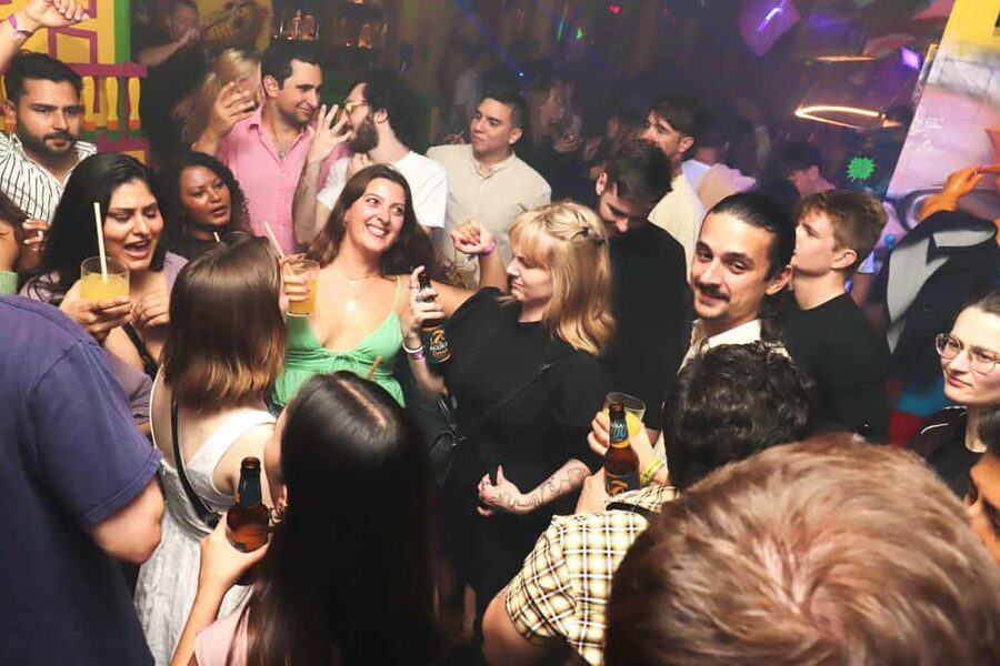 Madrid: Top Pub Crawl with Drinks and Free Nightclub Entry - Practical Tips That Make Your Night Smoother