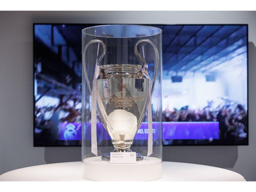 Madrid: Tour Bernabéu Entry Ticket - Changing rooms and benches: the part that feels closest to the action