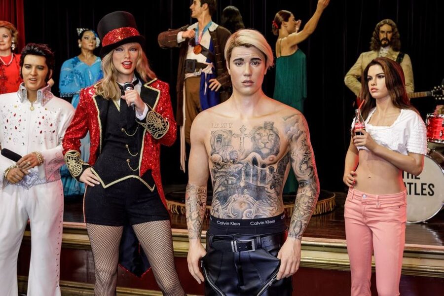 Madrid: Wax Museum Entry Ticket - Themed worlds: athletes, music stars, Star Wars, and the Spanish royal family