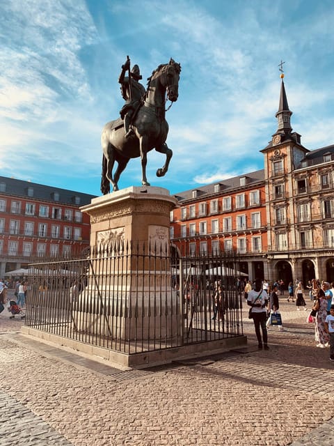 Madrid: Welcome to Madrid Guided Walking Tour in English - Key highlights worth your attention