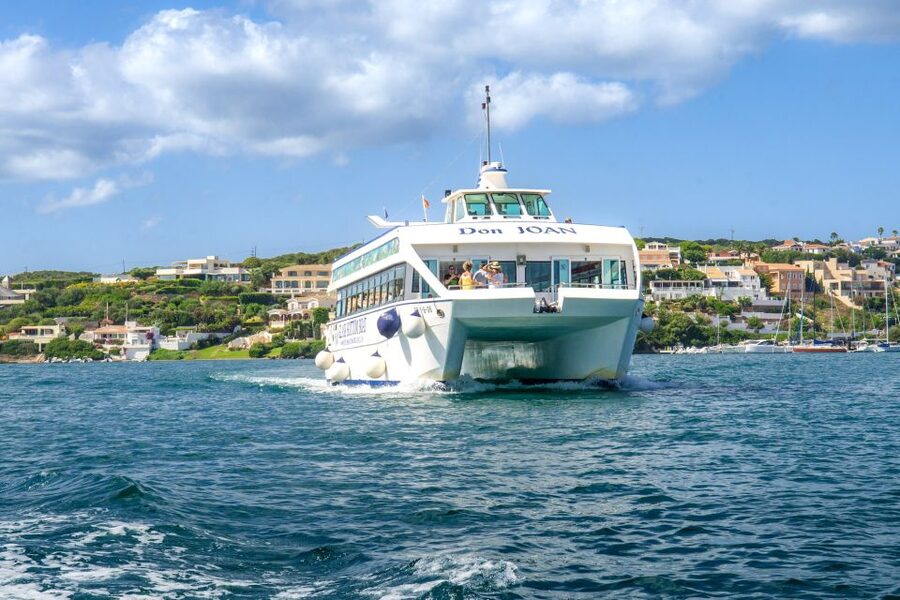 Mahon: Harbor Boat Tour with Underwater Viewing & Commentary - Who Should Book This Mahón Harbor Catamaran Tour