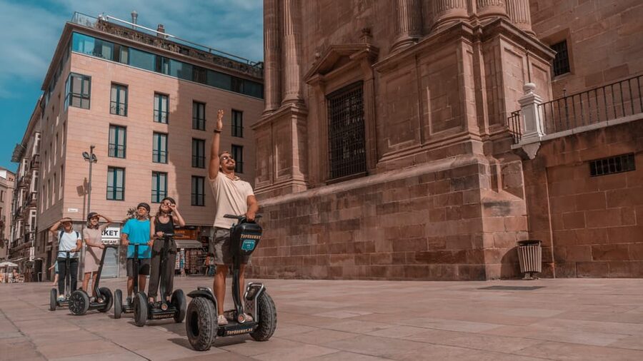 Malaga: 2-Hour Monumental Segway Tour - Plaza de Uncibay and the return ride: end with city energy