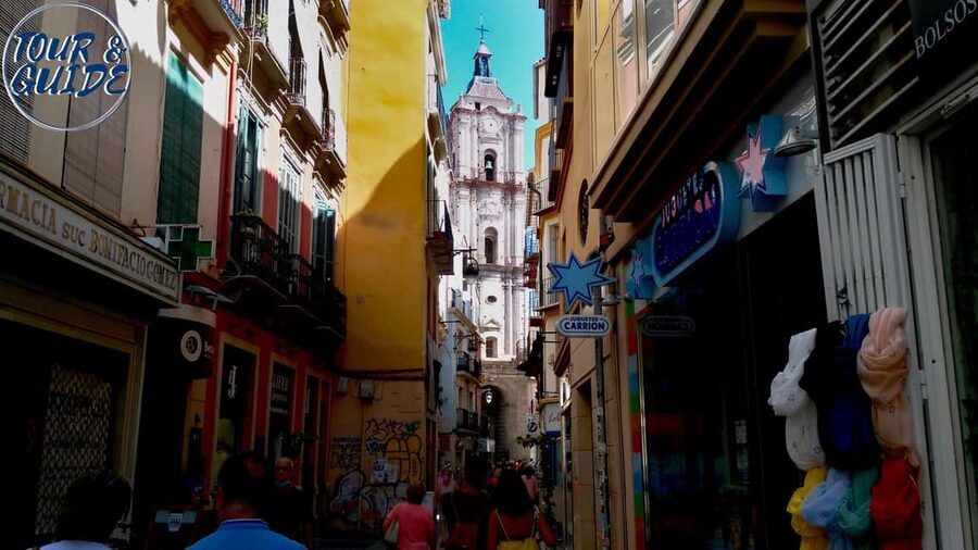 Málaga: 2h Walking Historical Tour–Art, Culture and Legends - The included tastings and the final surprise stop