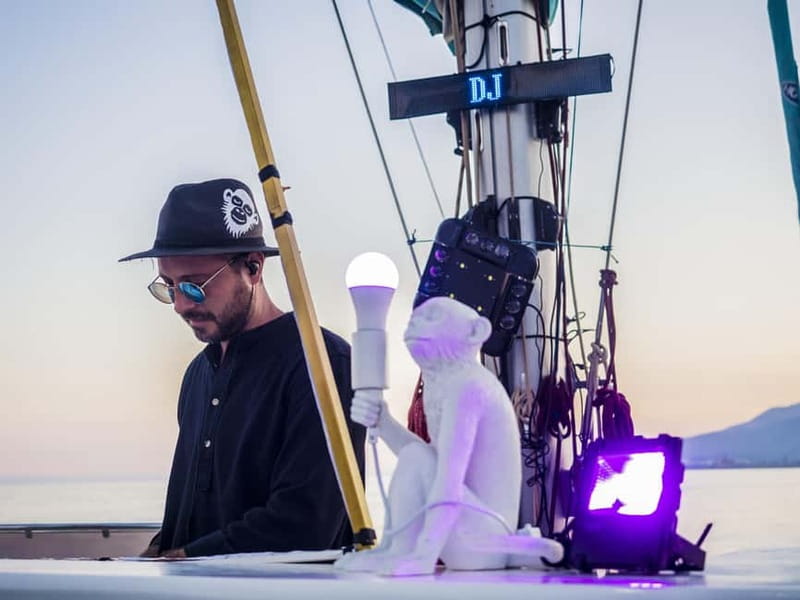Malaga: Catamaran Sunset or Night Cruise w/ Live DJ & Drink - Entering the cruise at Málaga Port, Catamaran Mundo Marino