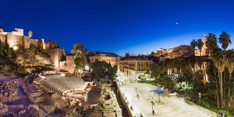 Málaga: Cathedral, Alcazaba, Roman Theater Walking Tour - Key things to know before you go
