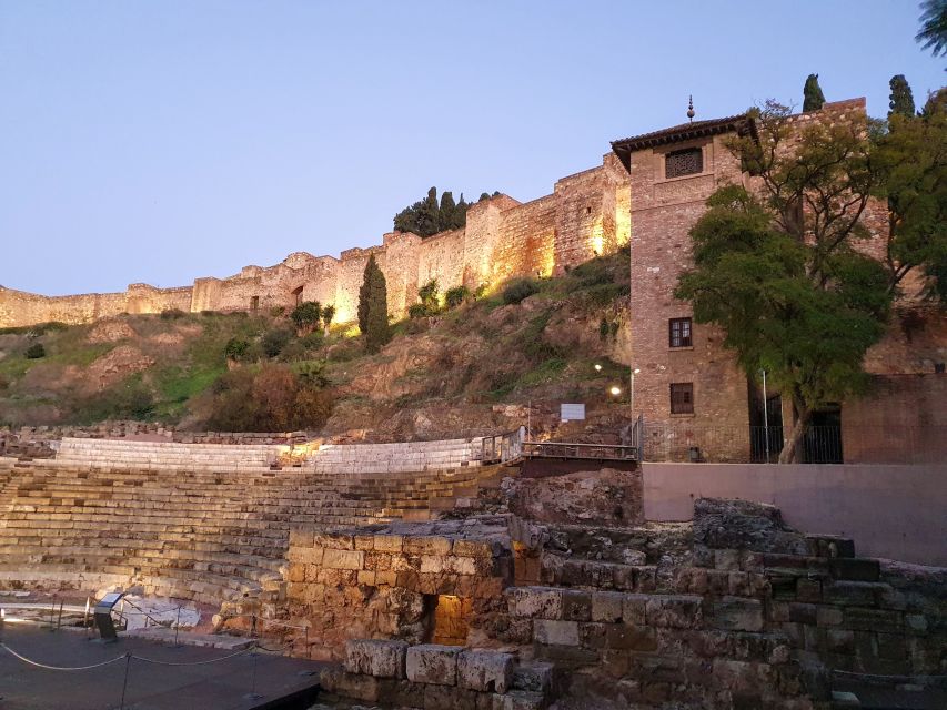 Málaga: Cathedral, Alcazaba, Roman Theater Walking Tour - Roman Theatre: Ancient Structure, Real City Context