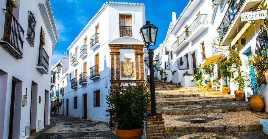 Malaga: Frigiliana & Nerja Tour with Local Product Tastings - Key highlights to look for