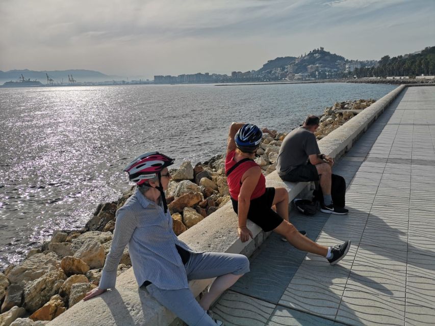 Malaga: Guided E-Bike Tour - Promenade, beaches, and an optional pause at Mítico Balneario