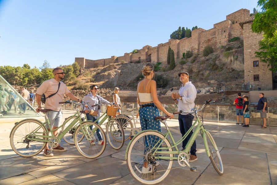 Málaga: Highlights, Hidden Gems and Coast Vintage Bike Tour - Key Things I’d Plan Around