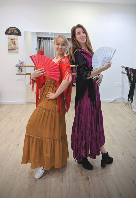 Málaga: Learn to dance flamenco rumba in 45 minutes - Flamenco Rumba in 45 Minutes: the best kind of pressure-free