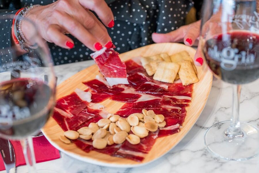 Malaga: Show and Food at Alegría Flamenco and Restaurant - What Could Go Wrong (and How to Handle It)
