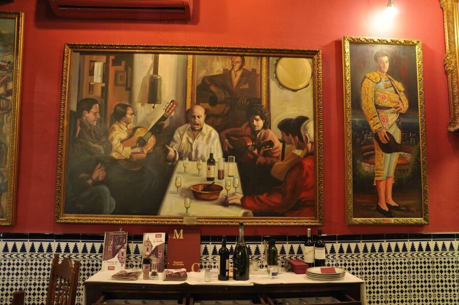 Málaga: Wine & Tapas Tour - Stop 1: a traditional tavern, early bites, and local market-style flavors