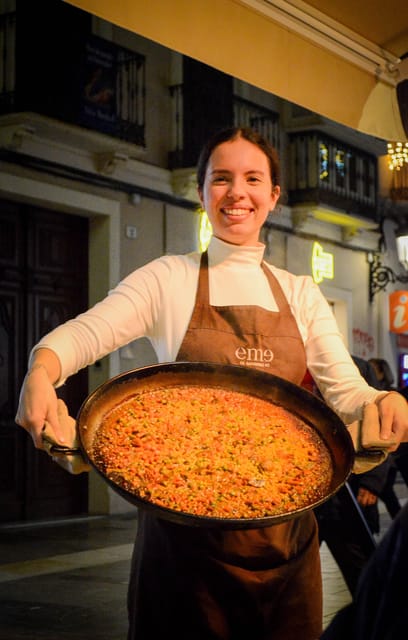 Málaga: Wine & Tapas Tour - Why the guide makes the difference (and the names to watch for)