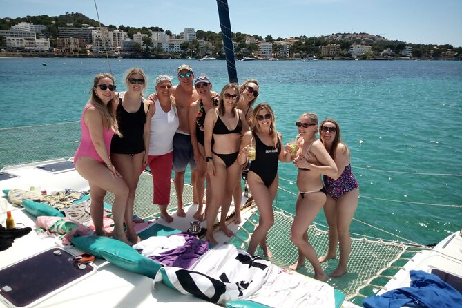 Mallorca Catamaran Small Group Cruise with Tapas 4-hours - How the crew keeps the pace easy