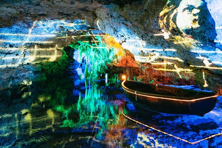 Mallorca: Caves of Drach Day Trip & Optional Caves of Hams - Group size, pacing, and the reality of popular caves