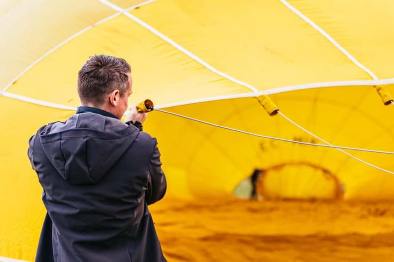 Mallorca: Hot Air Balloon Flight with Private Options - Languages and your guide experience