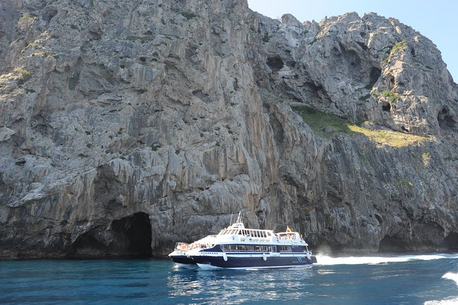 Mallorca in One Day Sightseeing Tour with Boat Ride and Vintage Train - Timing, Crowds, and Why Connections Can Feel Rushed