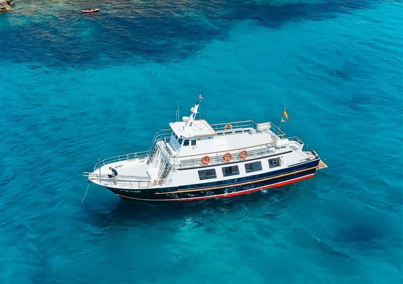 Mallorca: Palma Boat Tour & Snorkeling with Drink Included - From Can Pastilla or Palma: how the cruise portion plays out