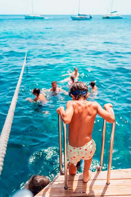 Menorca: Coves and Beaches Boat Trip w/ optional Paella - Es Talaier via Camí de Cavalls: short walk, big reward