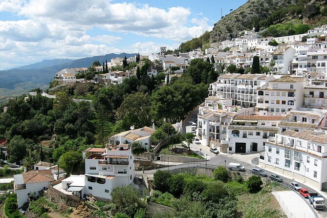 Mijas: Panoramic city tour in an electric Tuk Tuk - Comfort, hills, and who should book this