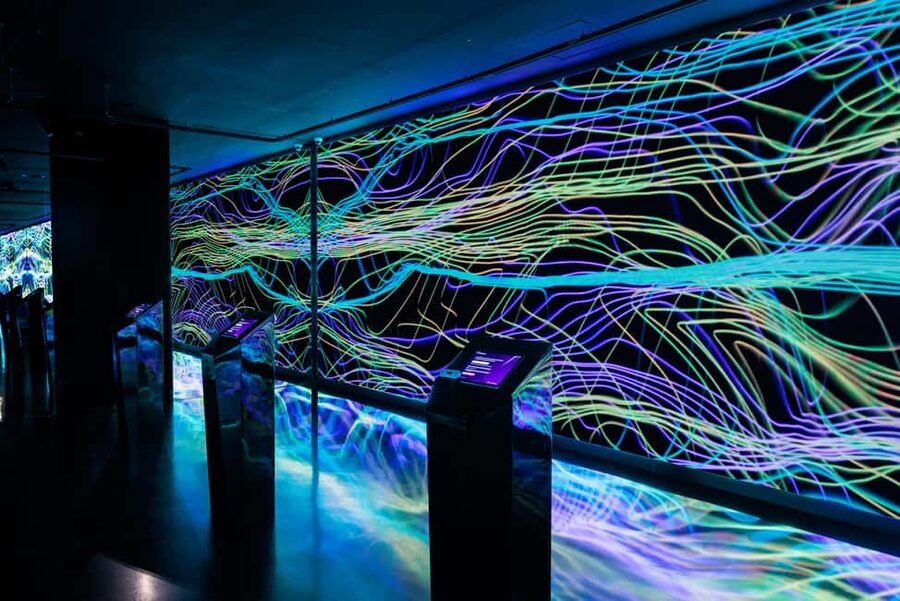 Moco Museum Barcelona: Modern & Contemporary Art - Diamond Matrix by Studio Irma: The Light-and-Mirror Show