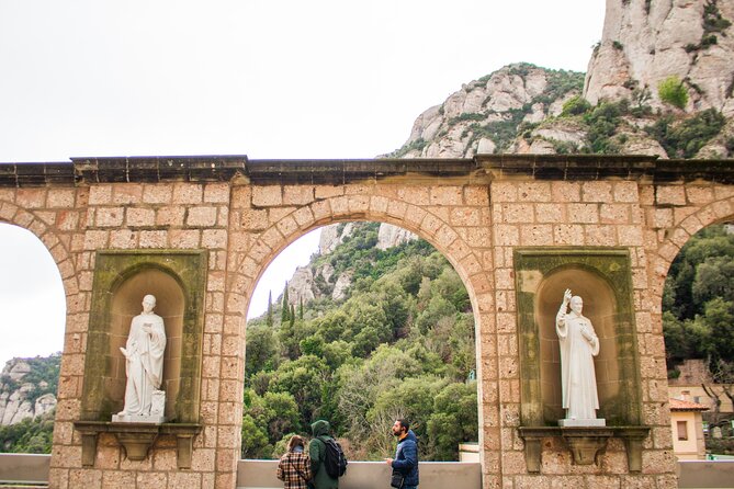 Montserrat Full Day Tour with Farmhouse Lunch and Winery Visit - Montserrat Monastery, La Moreneta, and the Views Above Barcelona